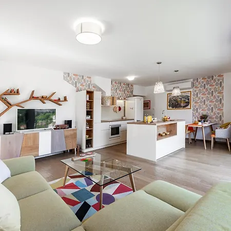 Apartment Harmonia *